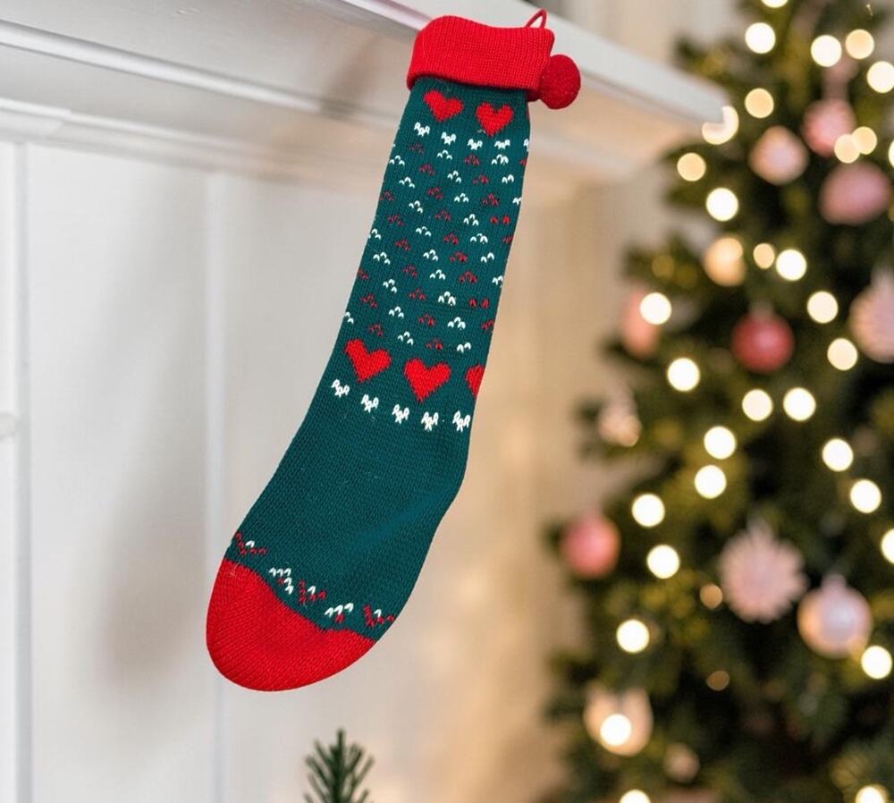 Vintage Knit Christmas Stocking Green Red Heart Fair Isle Pom Pom 1980’s 4001/21